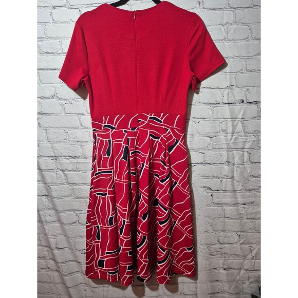 BOLD RETRO POP RED Yathon Geometric Fit and Flare Dress Keyhole Pockets SIZE M - Picture 6 of 8